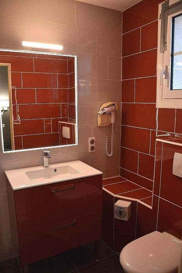 Logis Hotel Restaurant Spa Les Balcons De L'Esperance Limeuil Экстерьер фото